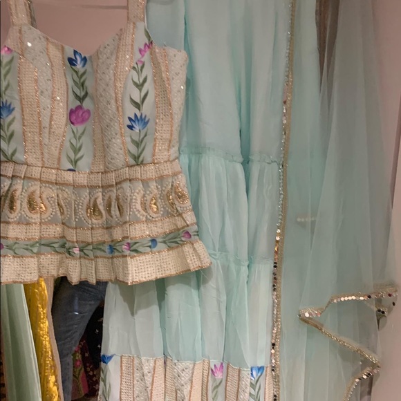 Brand new designs in Sharara suits - Picture 13 of 16